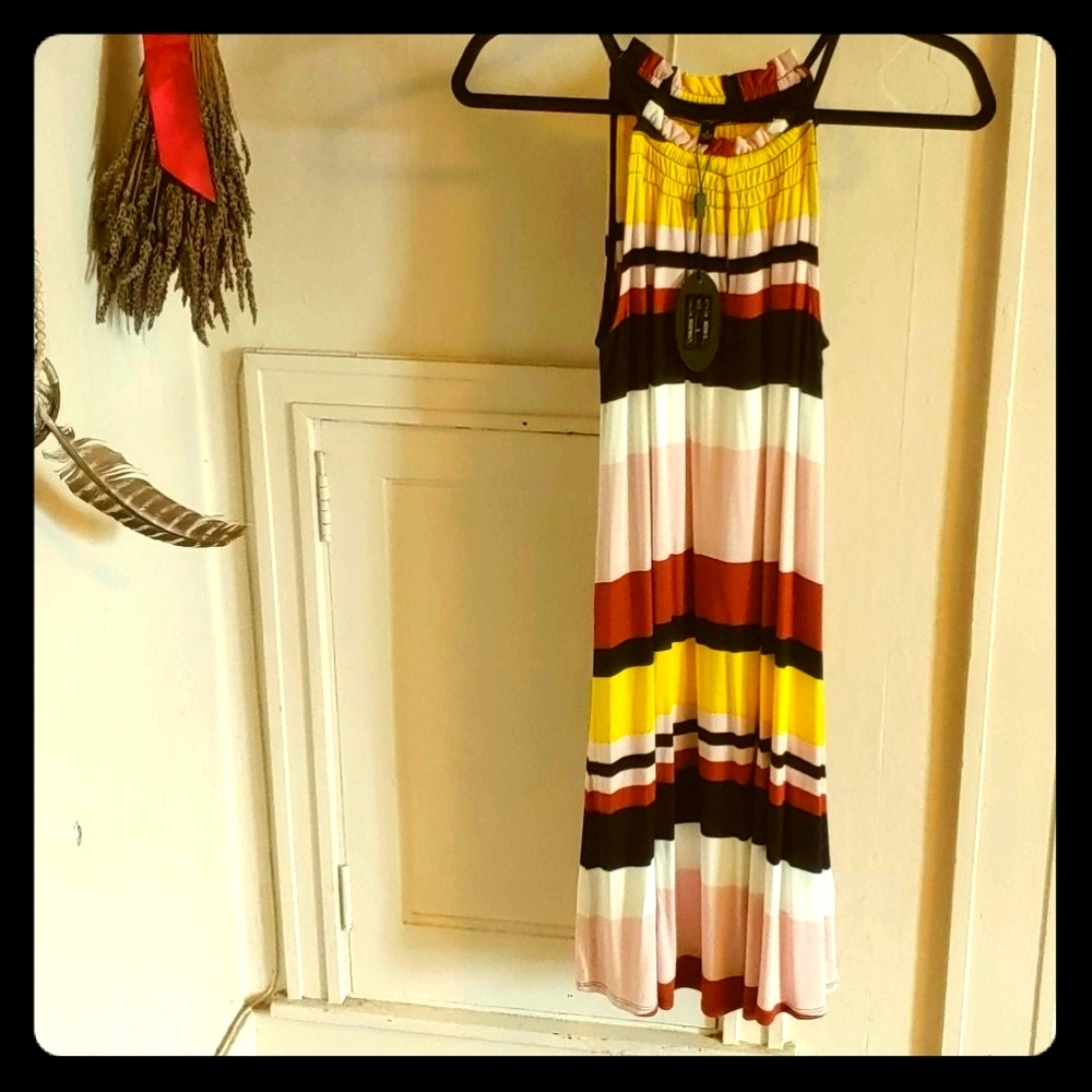 NWT Cupio key hole striped halter dress